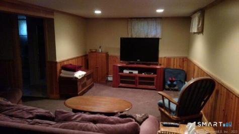 19 Sunshine Road Waterford CT 06375