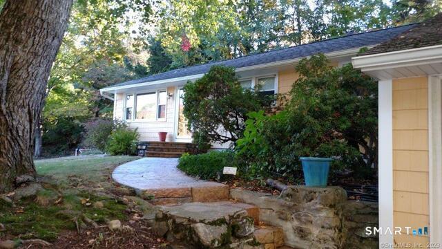 19 Sunshine Road Waterford CT 06375