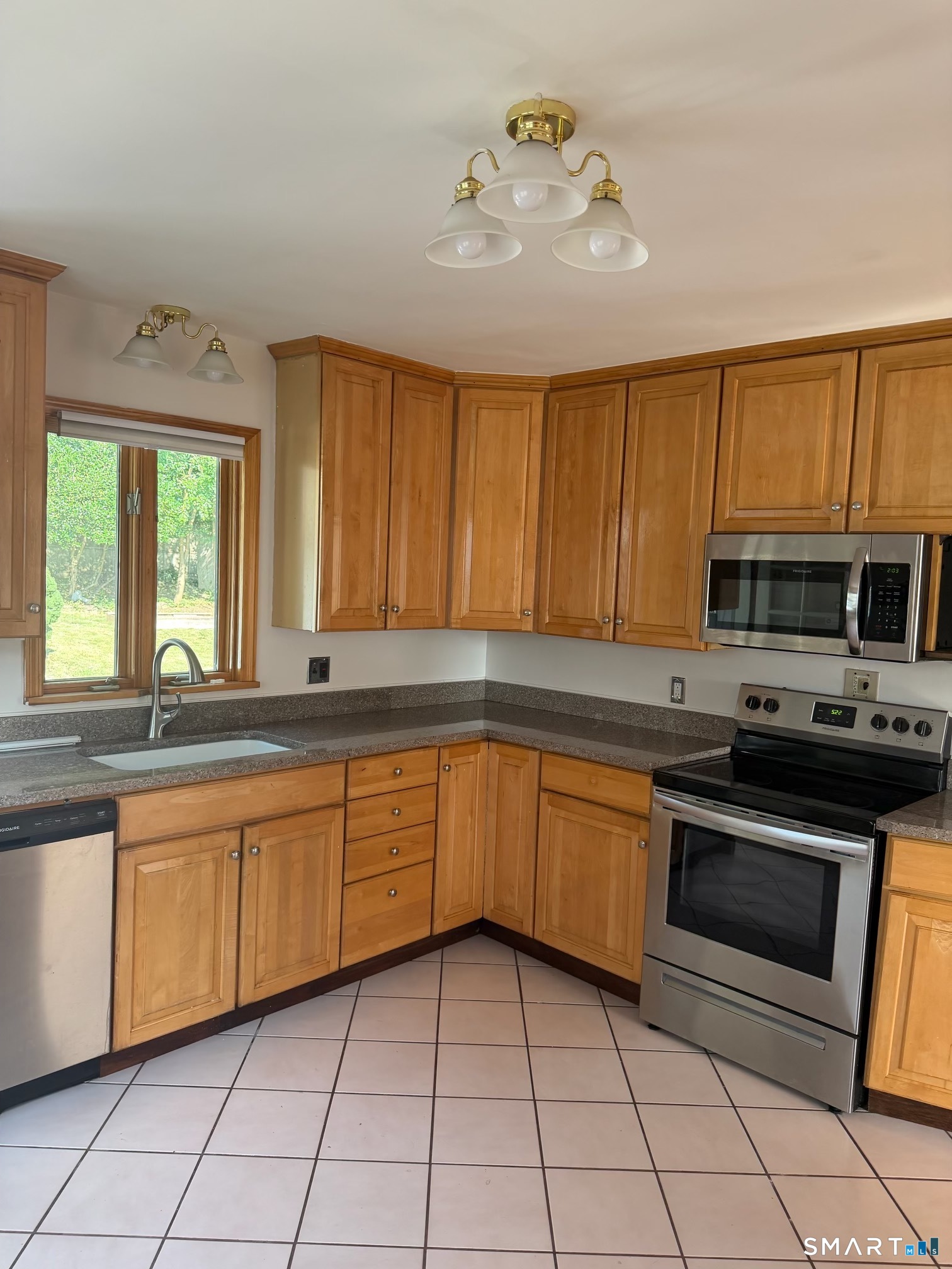 25 Ludlow Manor Norwalk CT 06855