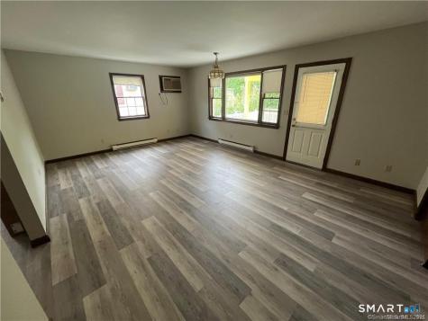 302 Boston Post Road Waterford CT 06385