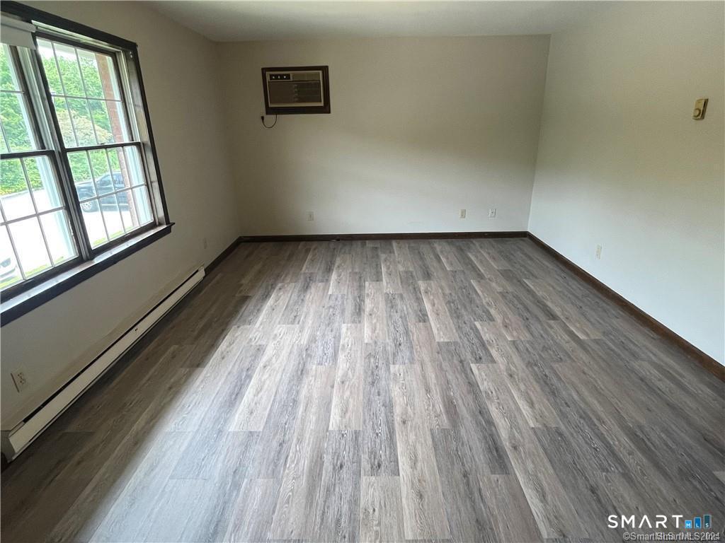 302 Boston Post Road Waterford CT 06385