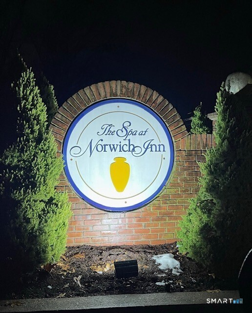 221 Old Pond Lane Norwich CT 06360
