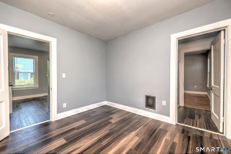 31 Winthrop Street Meriden CT 06451