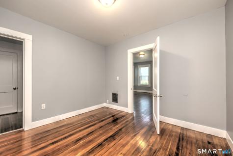 31 Winthrop Street Meriden CT 06451
