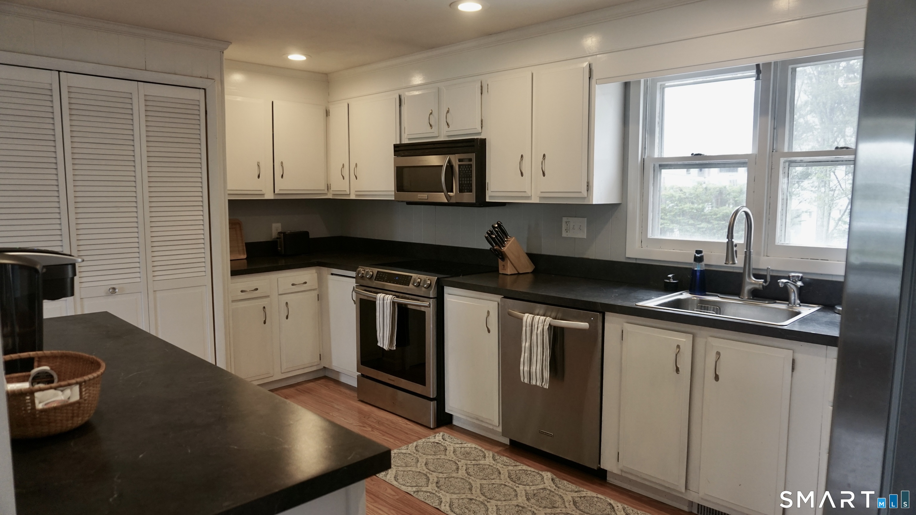 13 Pacific Street Groton CT 06340