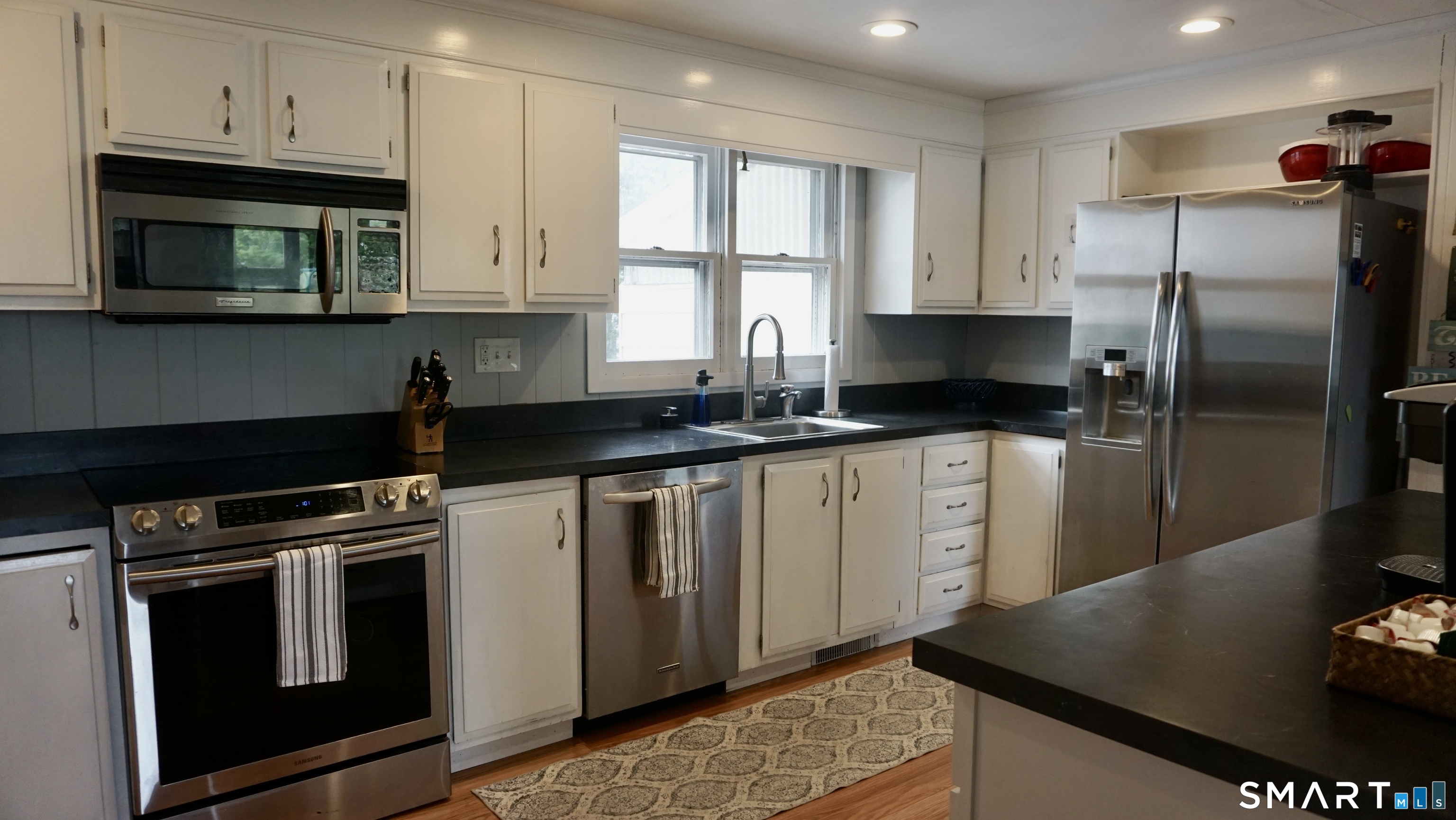 13 Pacific Street Groton CT 06340