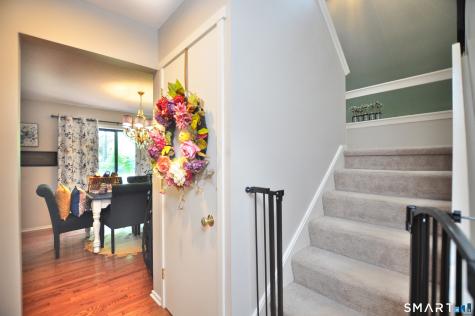 16 Applewood Lane Avon CT 06001