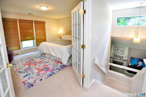 16 Applewood Lane Avon CT 06001