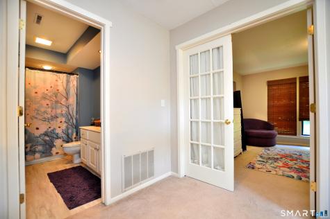 16 Applewood Lane Avon CT 06001