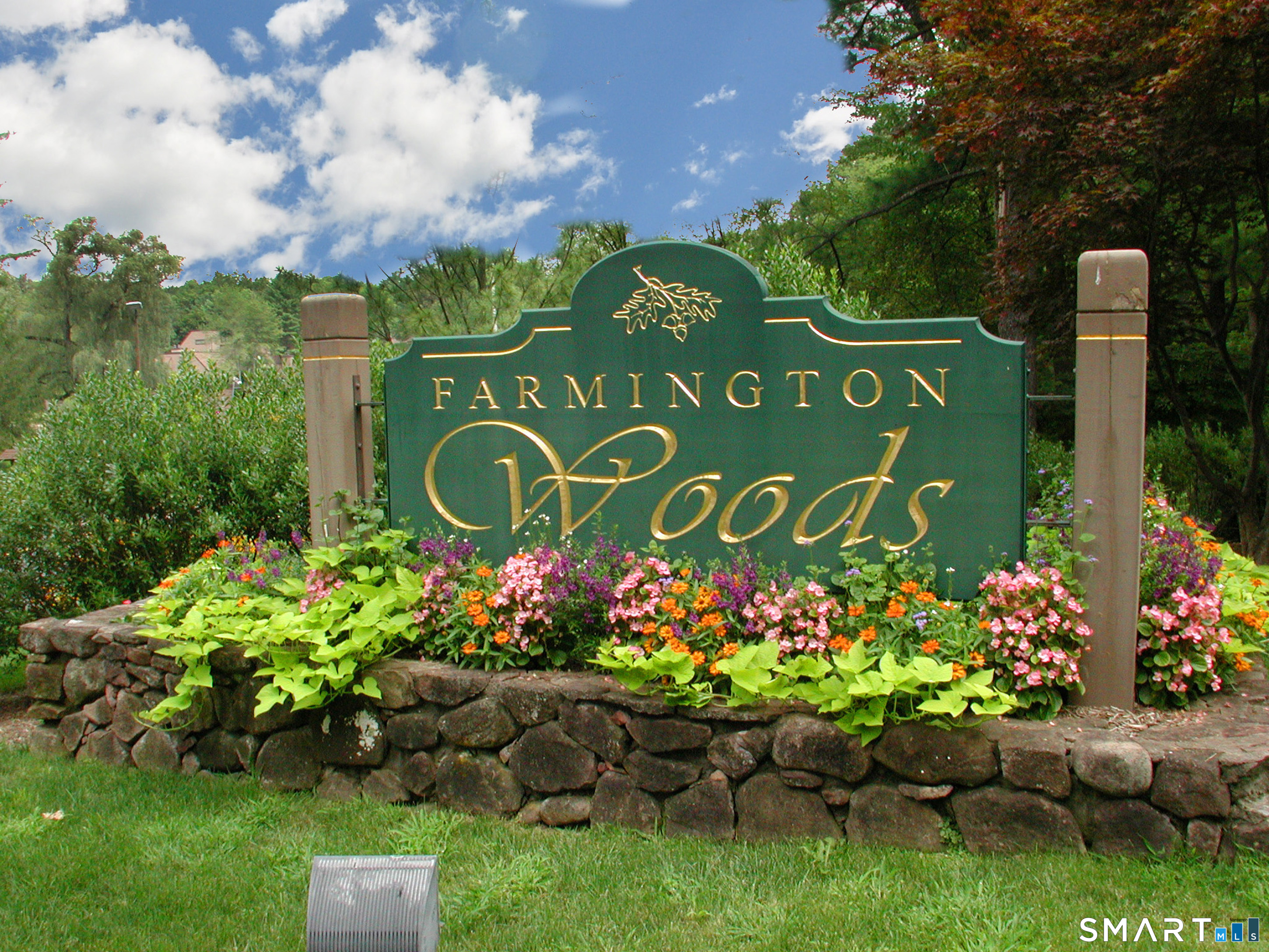 16 Applewood Lane Avon CT 06001