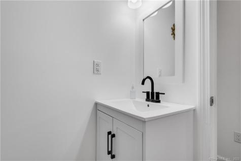 1 Alicia Lane Middletown CT 06457
