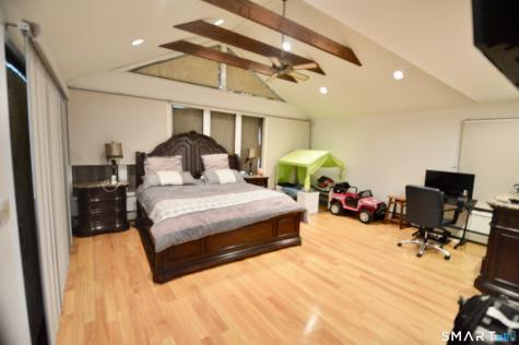 68 Parry Road Stamford CT 06907