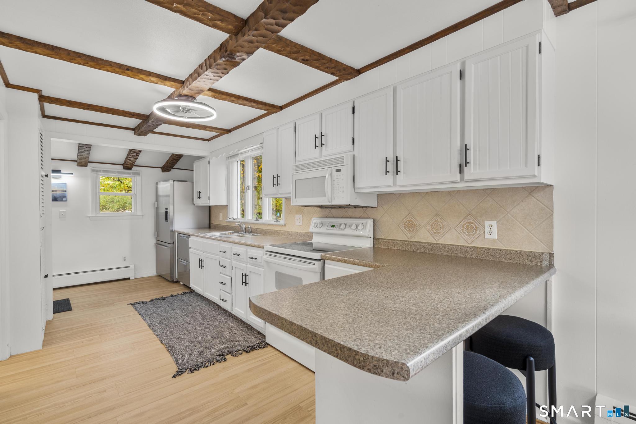 10 Lakeside Lane Bolton CT 06043