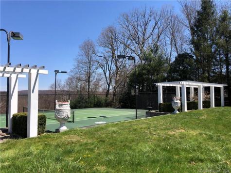 28 Leavenworth Road Woodbury CT 06798