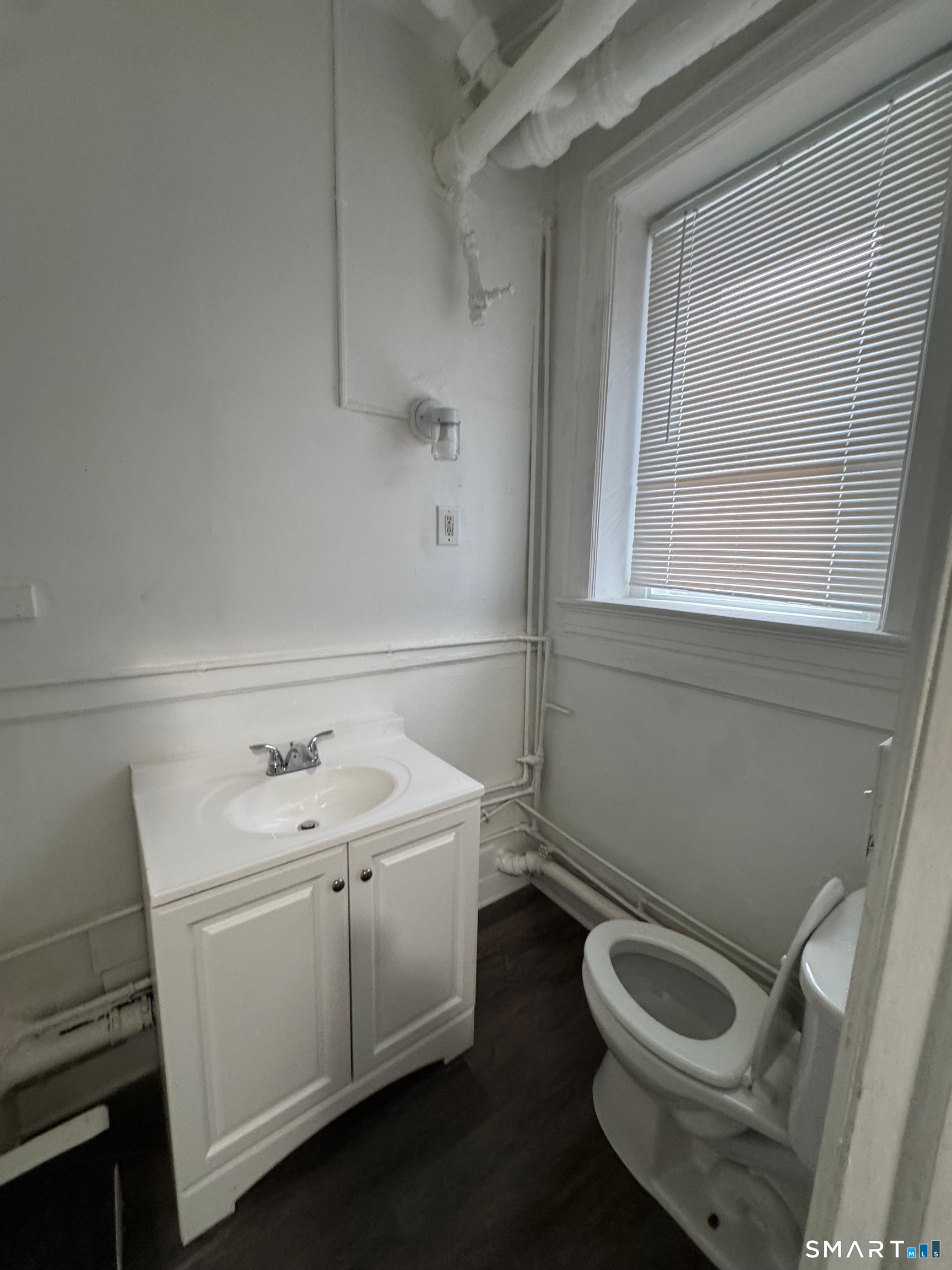 86 Pequonnock Street Bridgeport CT 06604