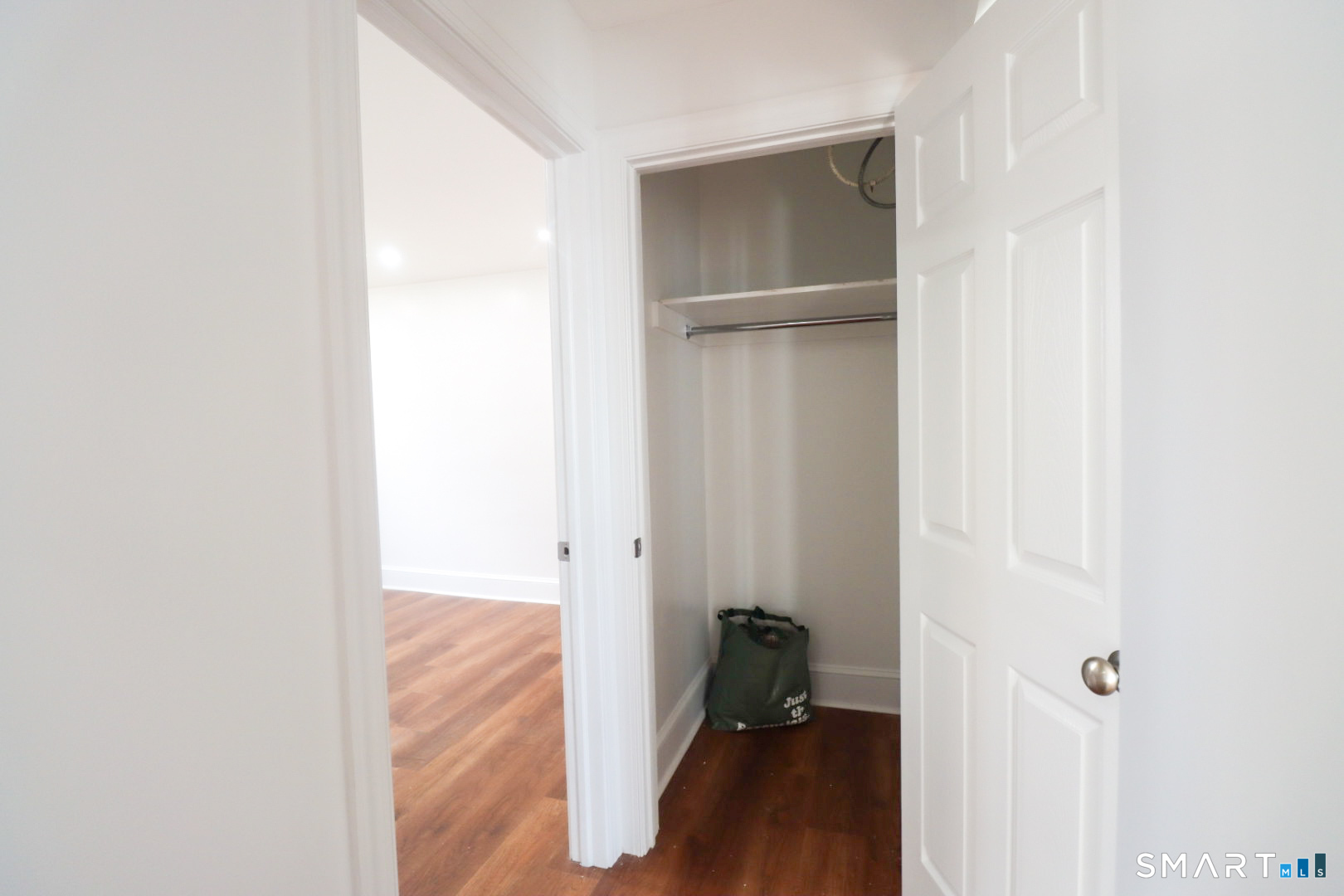 156 Garfield Avenue New London CT 06320