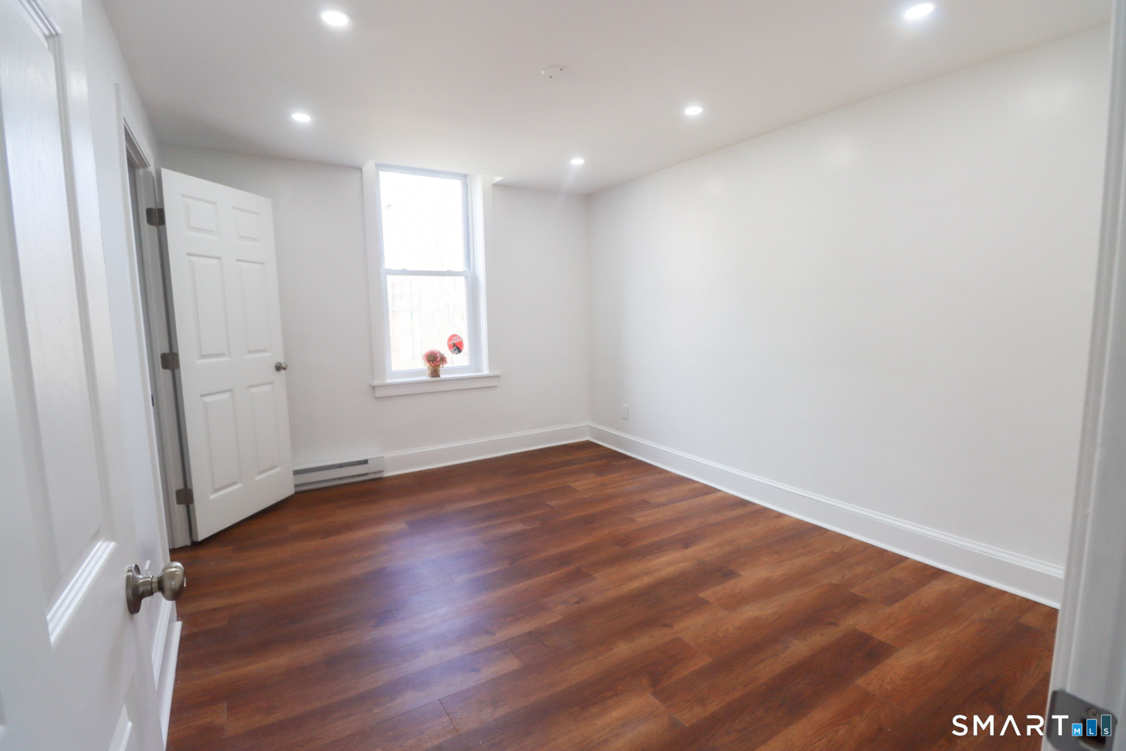 156 Garfield Avenue New London CT 06320