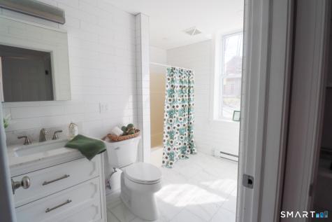 156 Garfield Avenue New London CT 06320