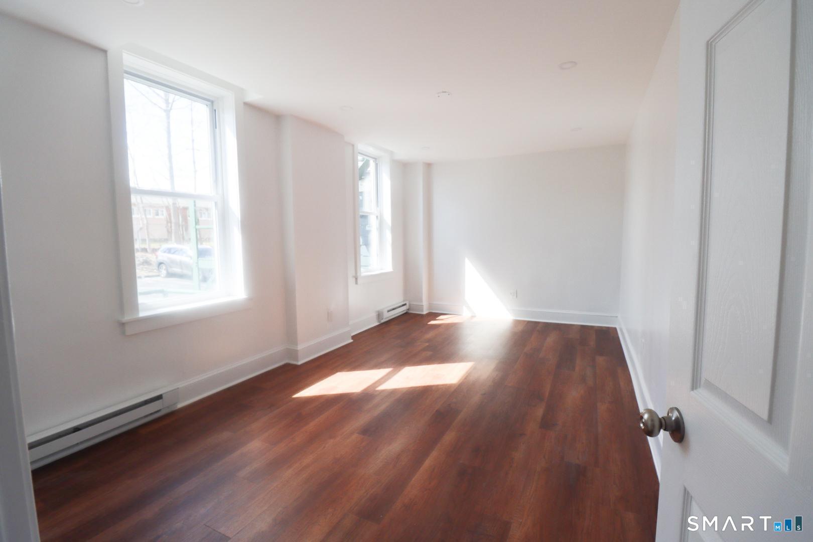 156 Garfield Avenue New London CT 06320