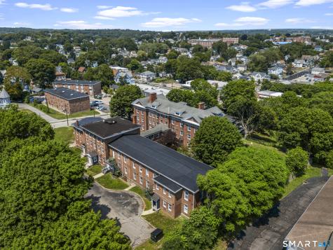 156 Garfield Avenue New London CT 06320