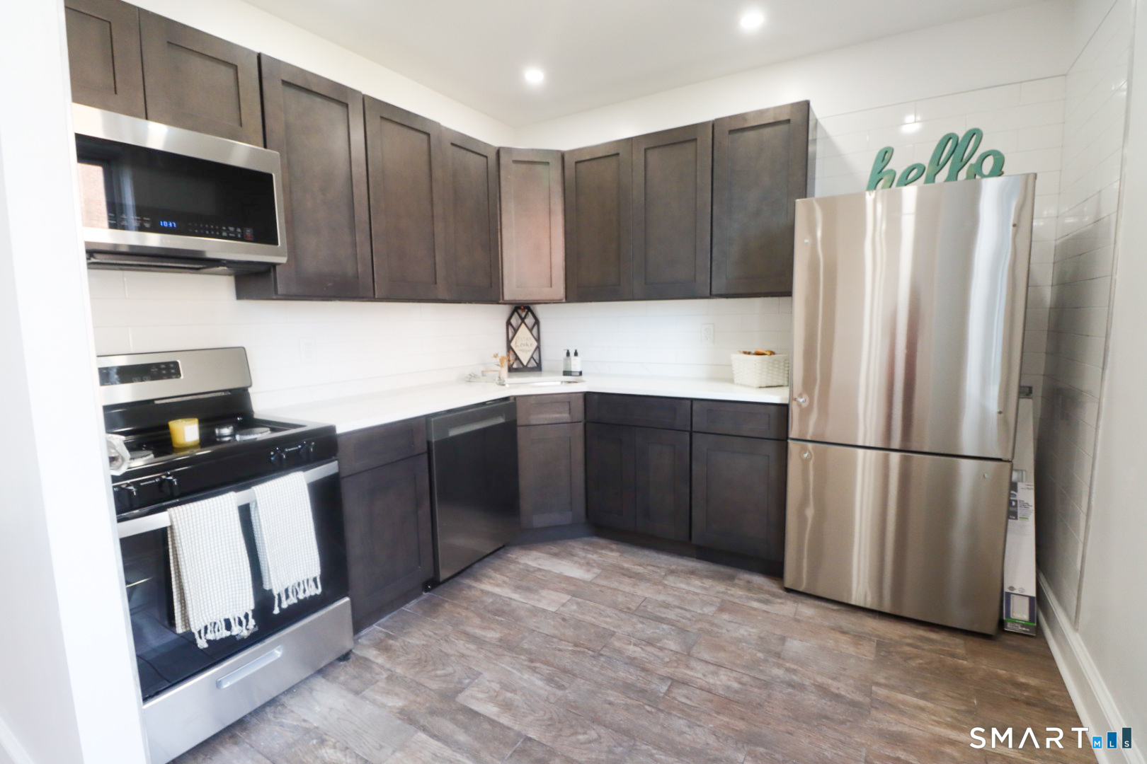 156 Garfield Avenue New London CT 06320