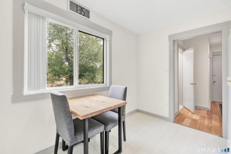 14 Algonquin Lane Stratford CT 06614