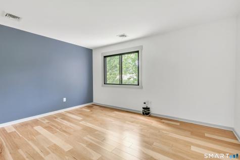 14 Algonquin Lane Stratford CT 06614