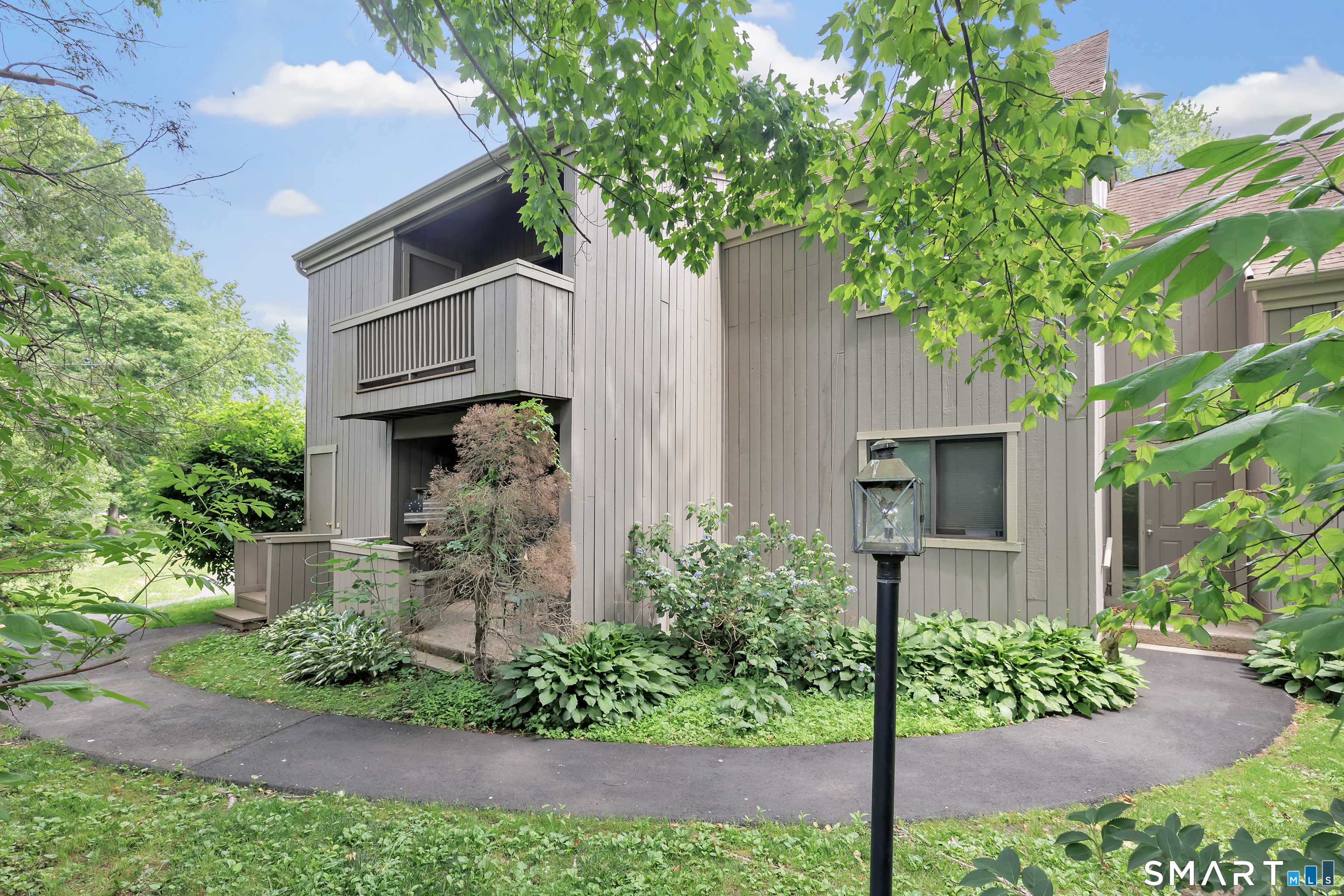 14 Algonquin Lane Stratford CT 06614