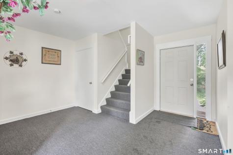 14 Algonquin Lane Stratford CT 06614