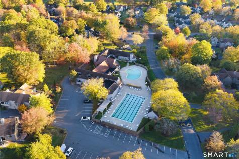 14 Algonquin Lane Stratford CT 06614