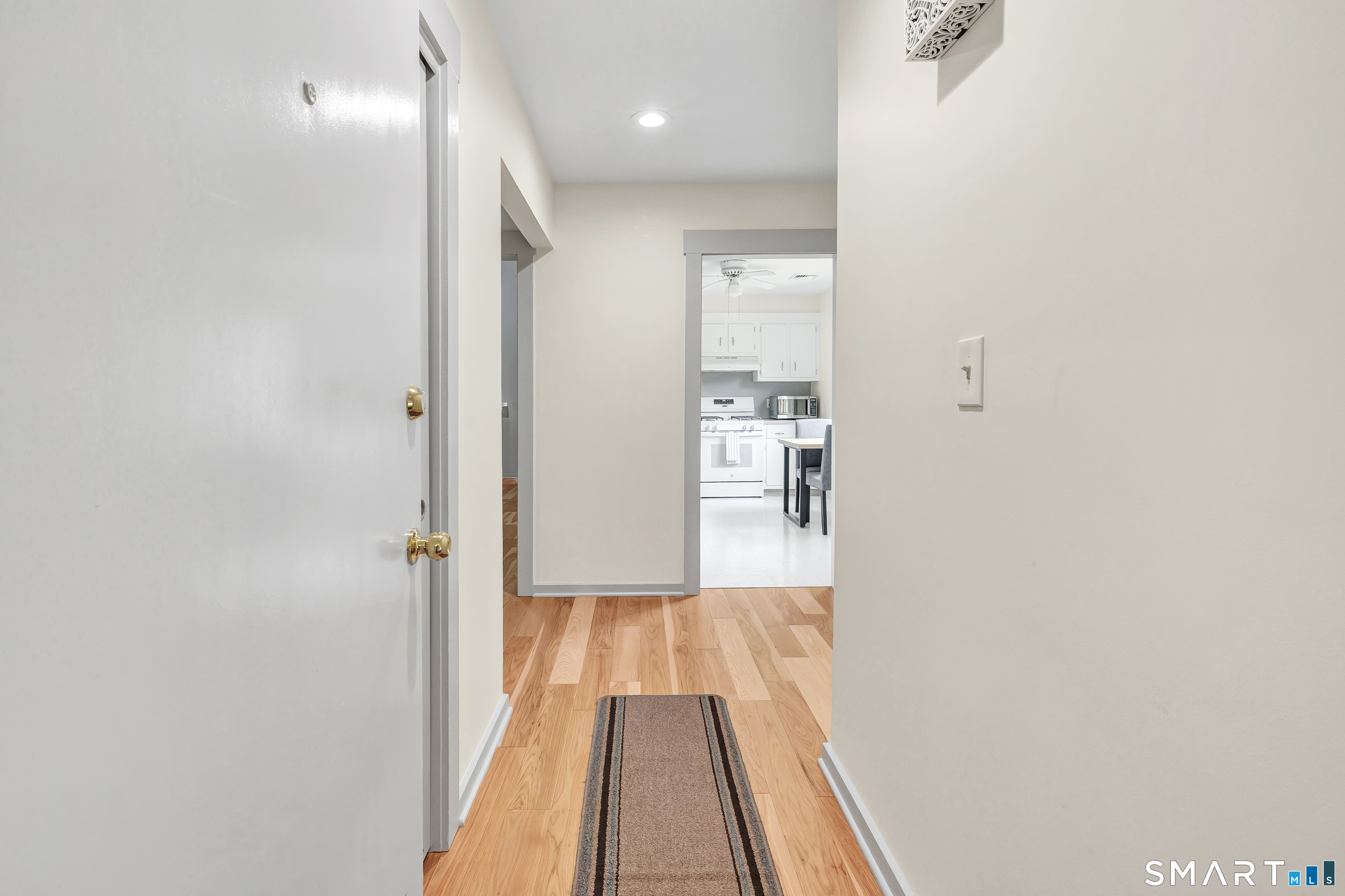14 Algonquin Lane Stratford CT 06614