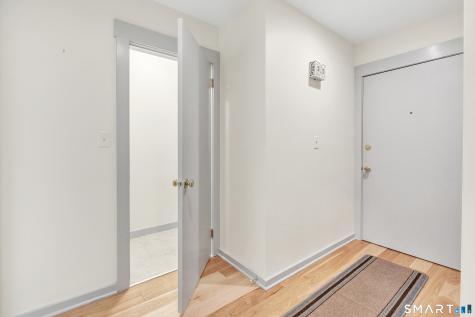 14 Algonquin Lane Stratford CT 06614