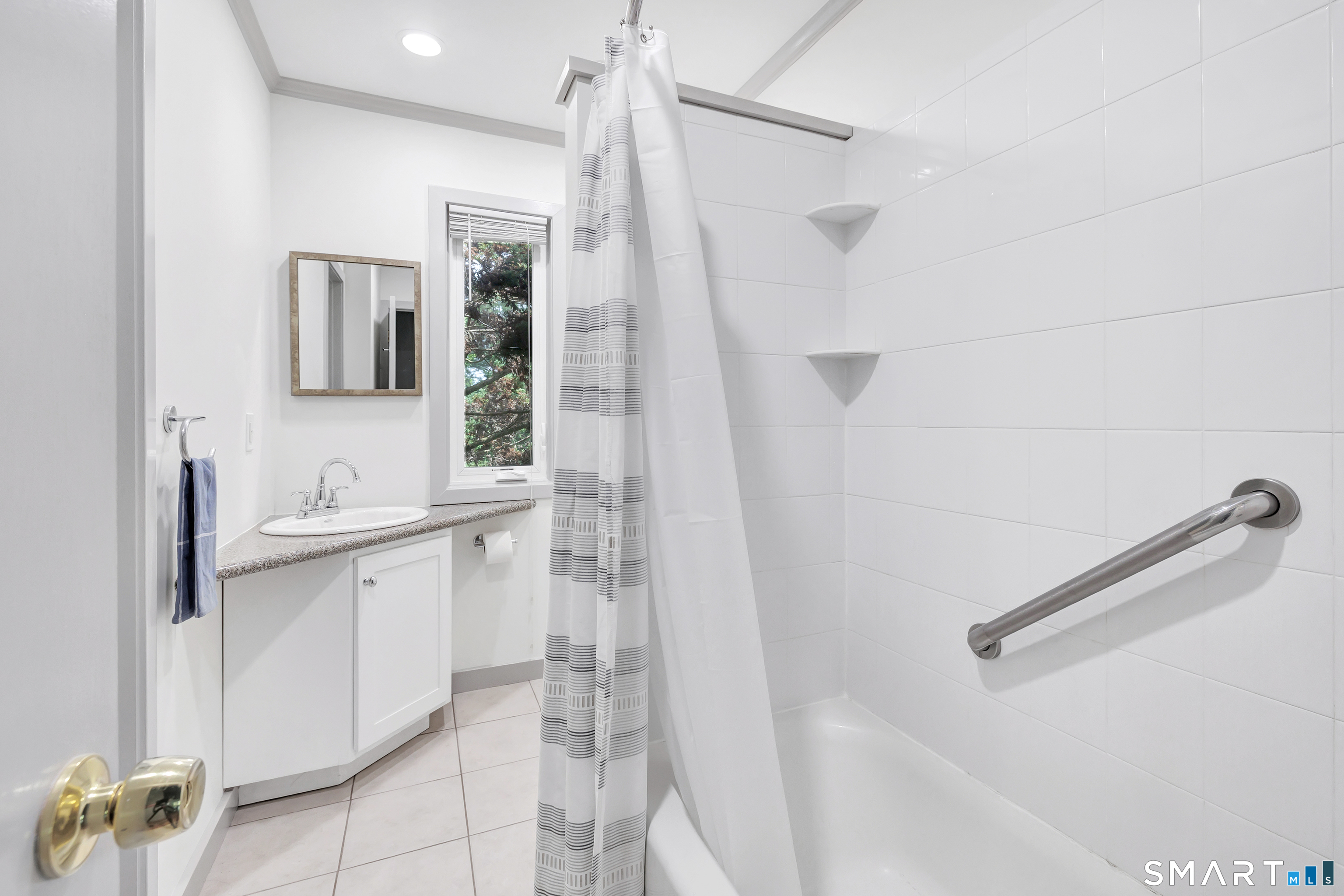 14 Algonquin Lane Stratford CT 06614