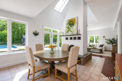 28 Drewbarrie Lane Easton CT 06612