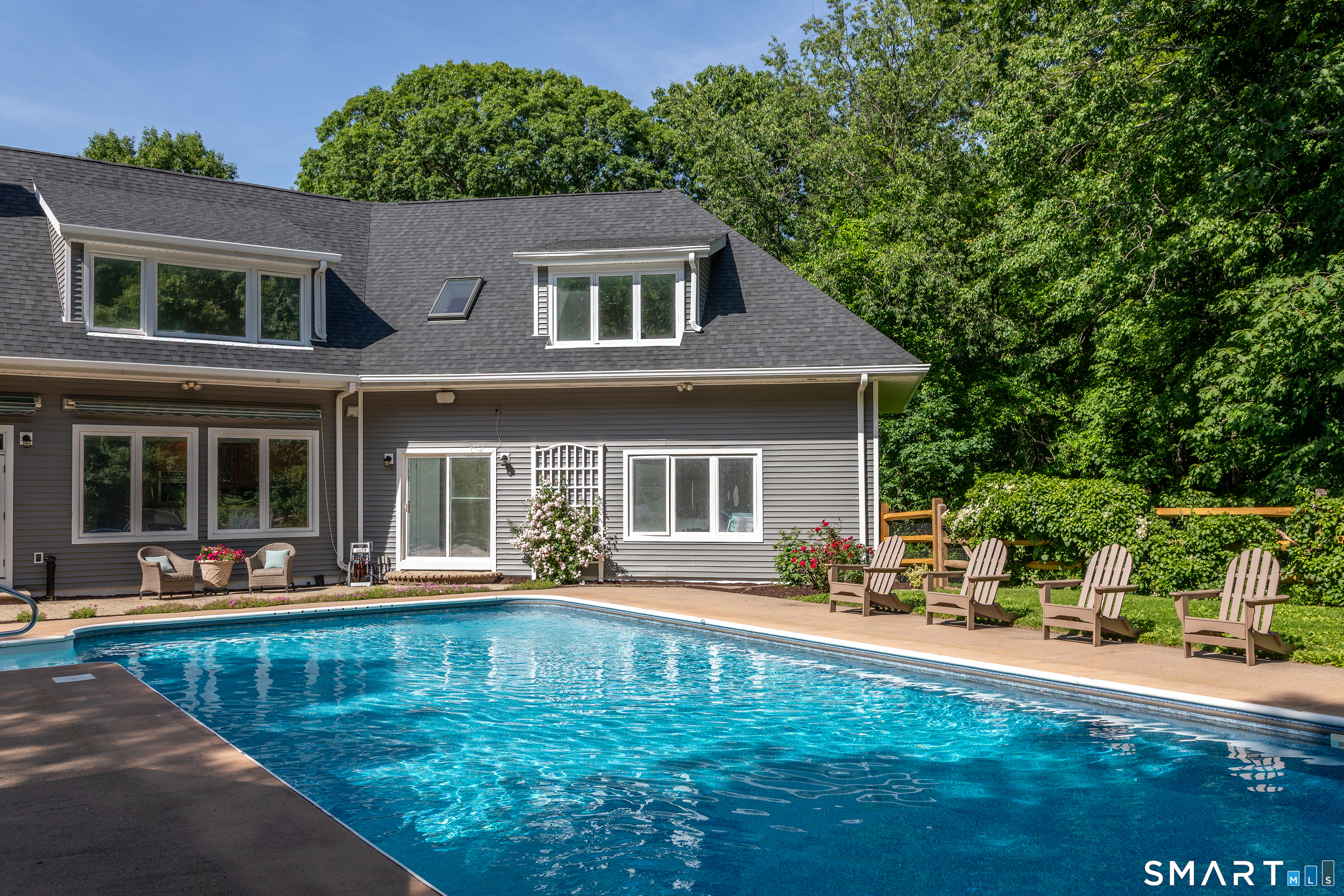 28 Drewbarrie Lane Easton CT 06612
