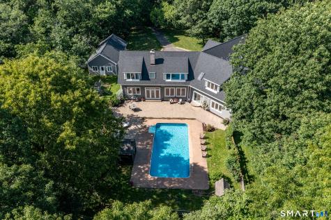 28 Drewbarrie Lane Easton CT 06612