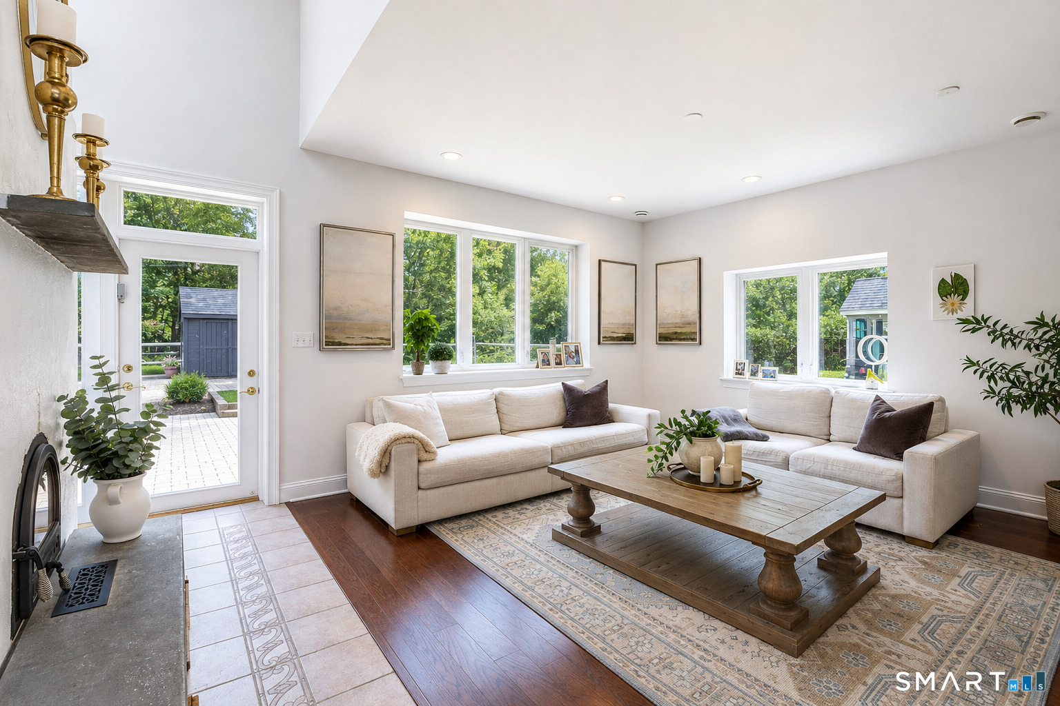 28 Drewbarrie Lane Easton CT 06612