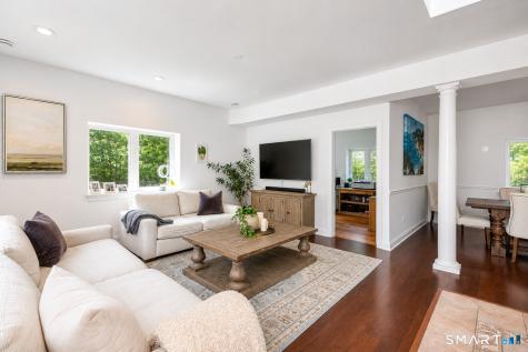 28 Drewbarrie Lane Easton CT 06612
