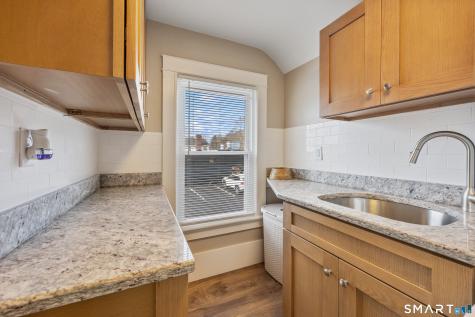 3-A Main Street Essex CT 06409