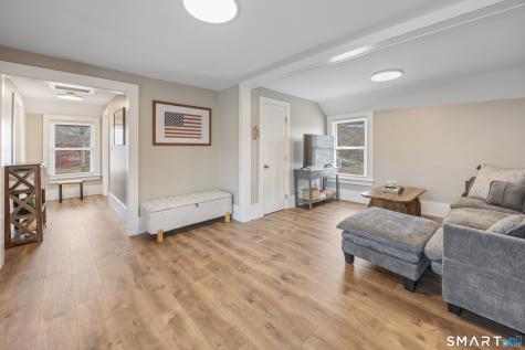 3-A Main Street Essex CT 06409