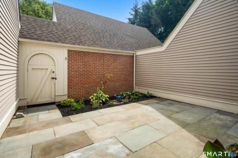 4 Sedgwick Village Lane Darien CT 06820