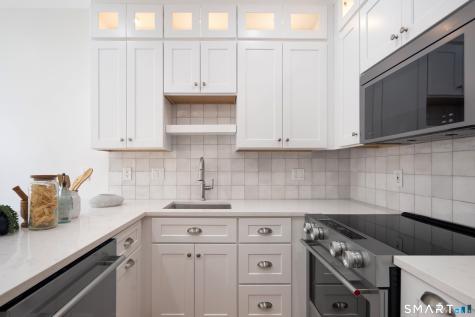 4 Sedgwick Village Lane Darien CT 06820
