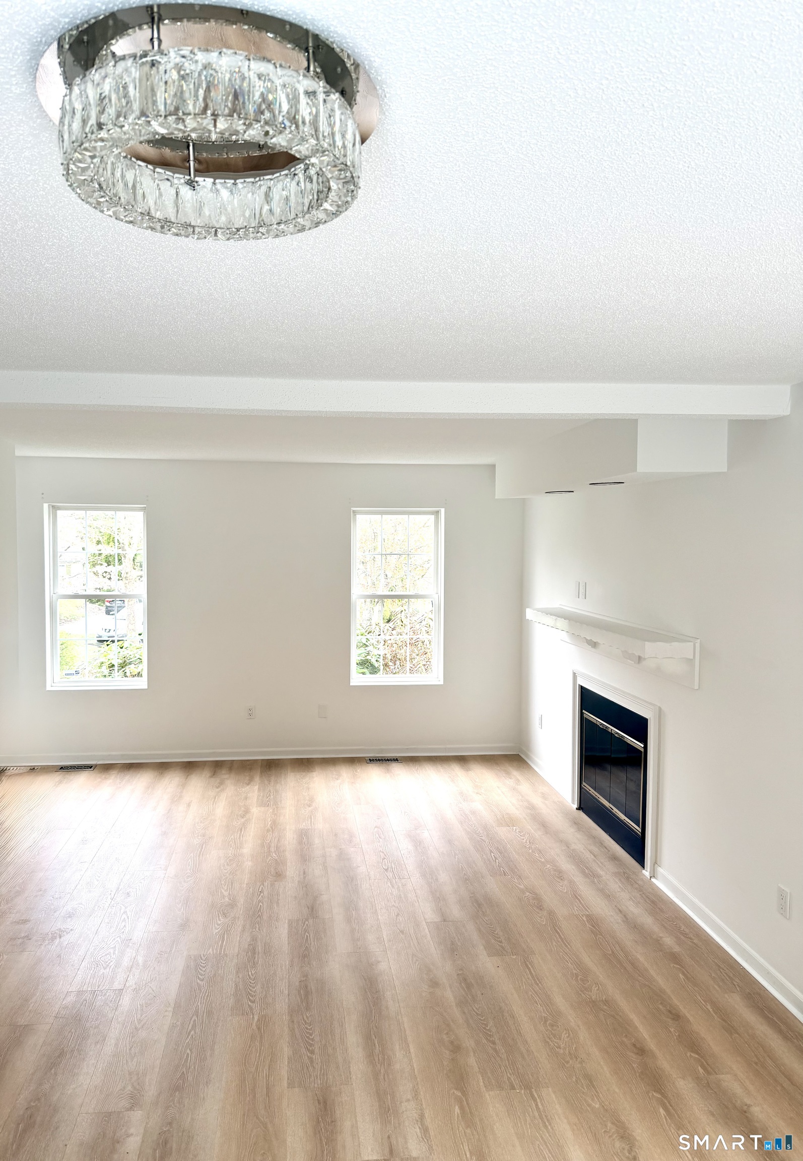 19 Lakeview Drive Branford CT 06405