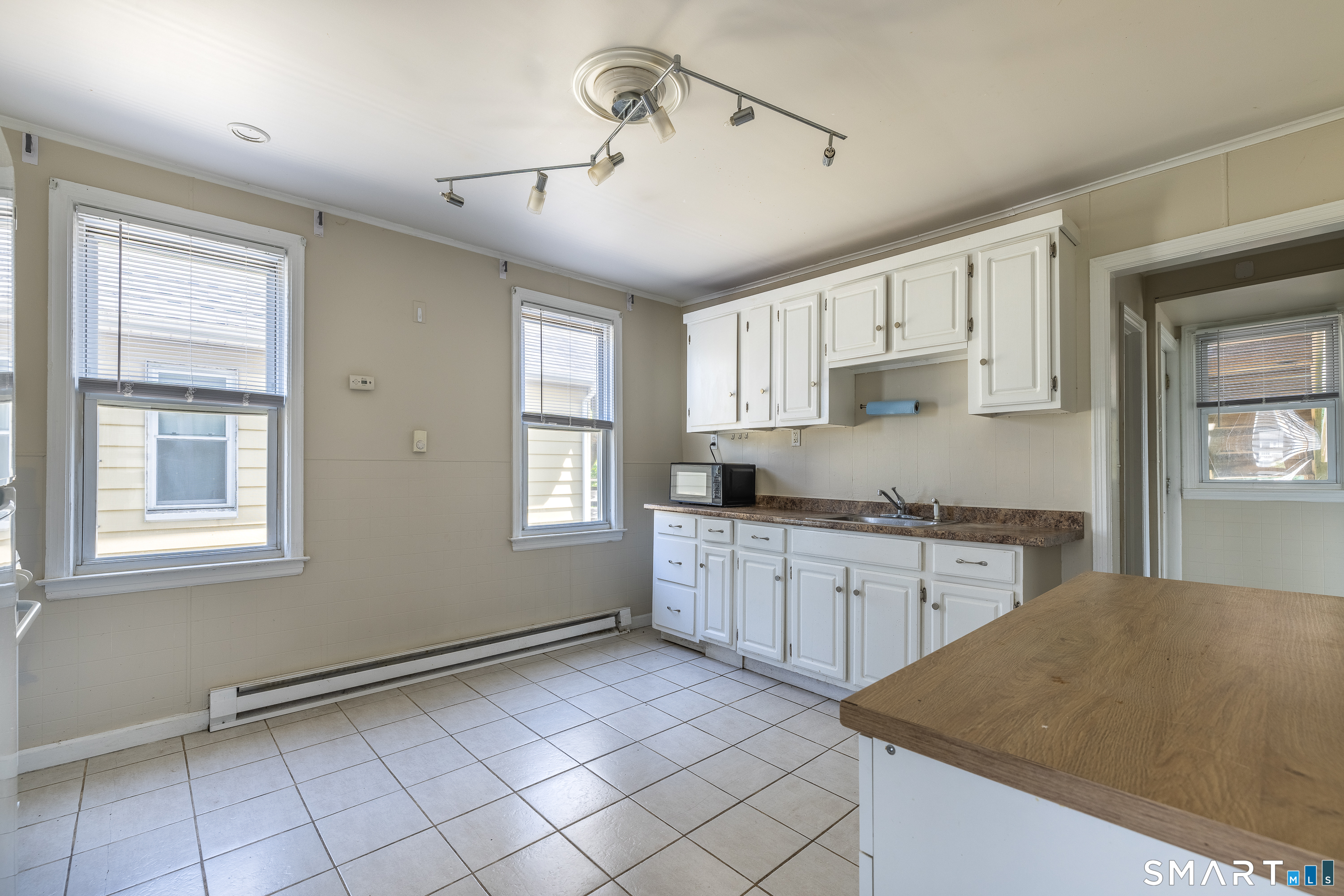 793 Brewster Street Bridgeport CT 06605