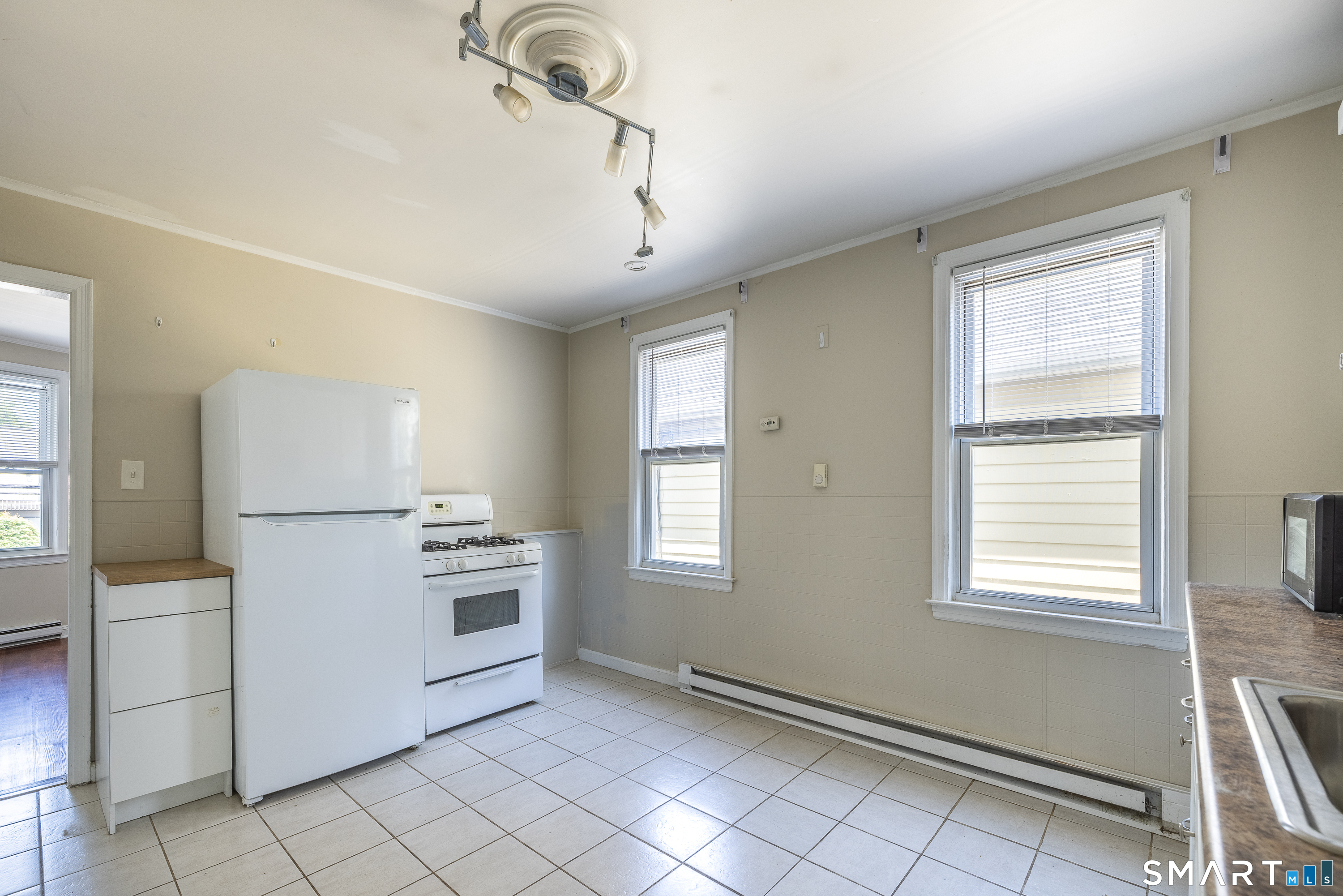793 Brewster Street Bridgeport CT 06605