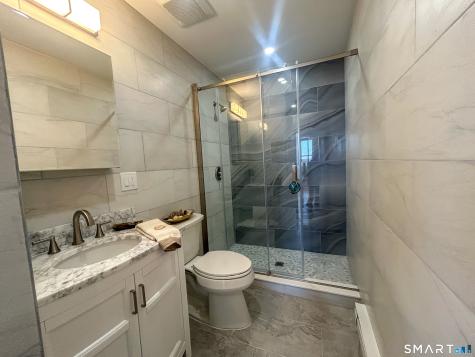 207 Bank Street New London CT 06320