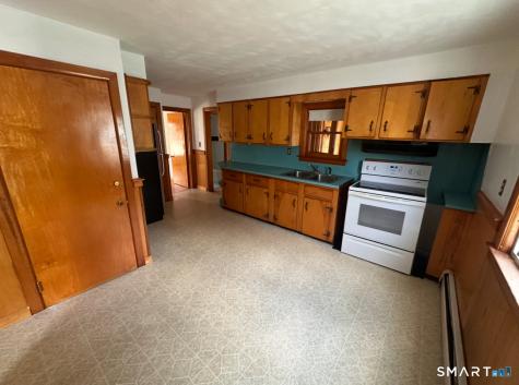15 Woodbridge Avenue East Hartford CT 06108