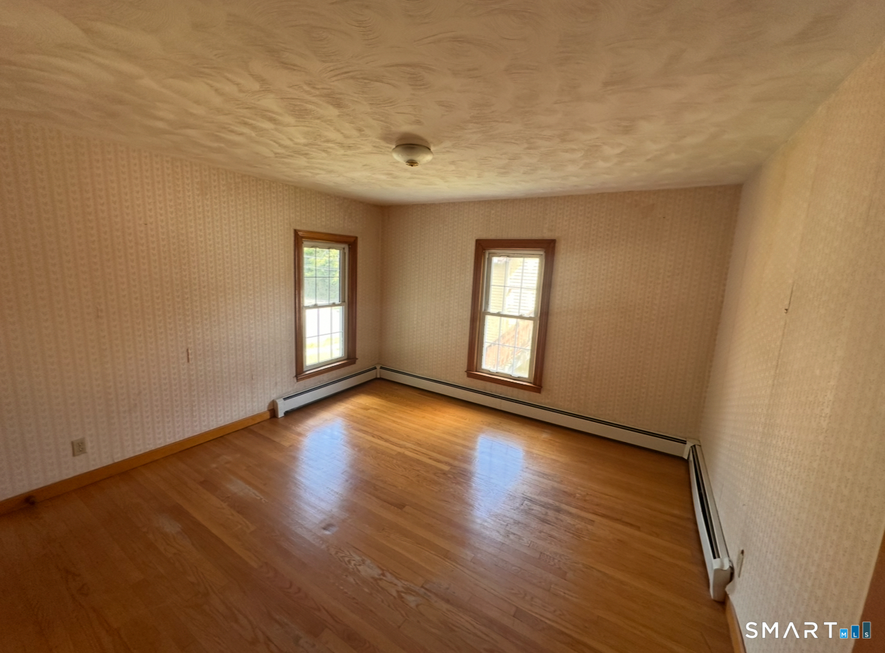 15 Woodbridge Avenue East Hartford CT 06108