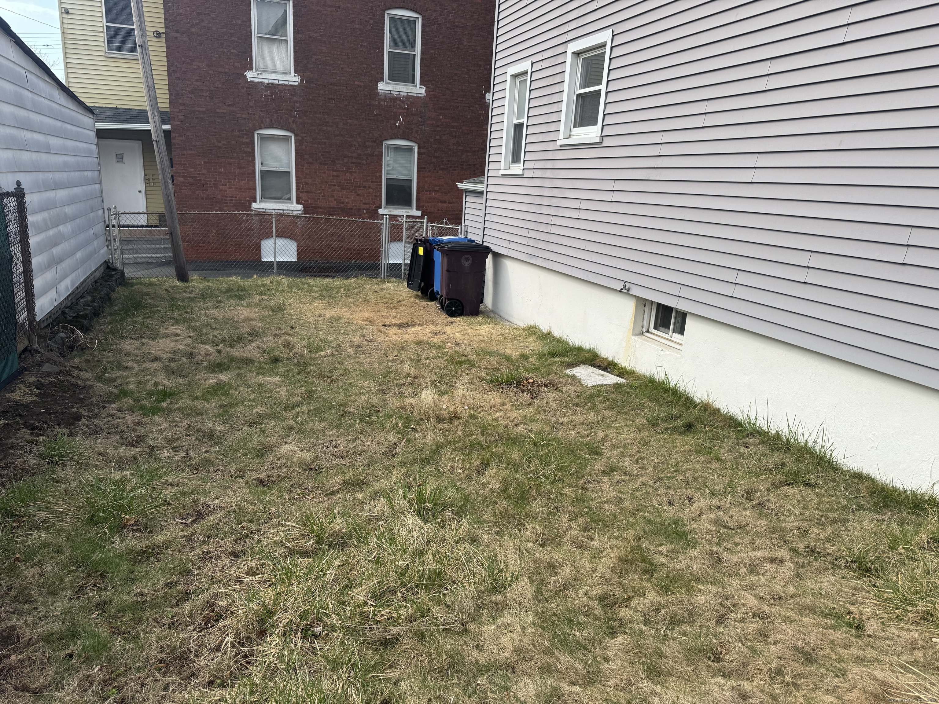 69 Smith Street New Britain CT 06053