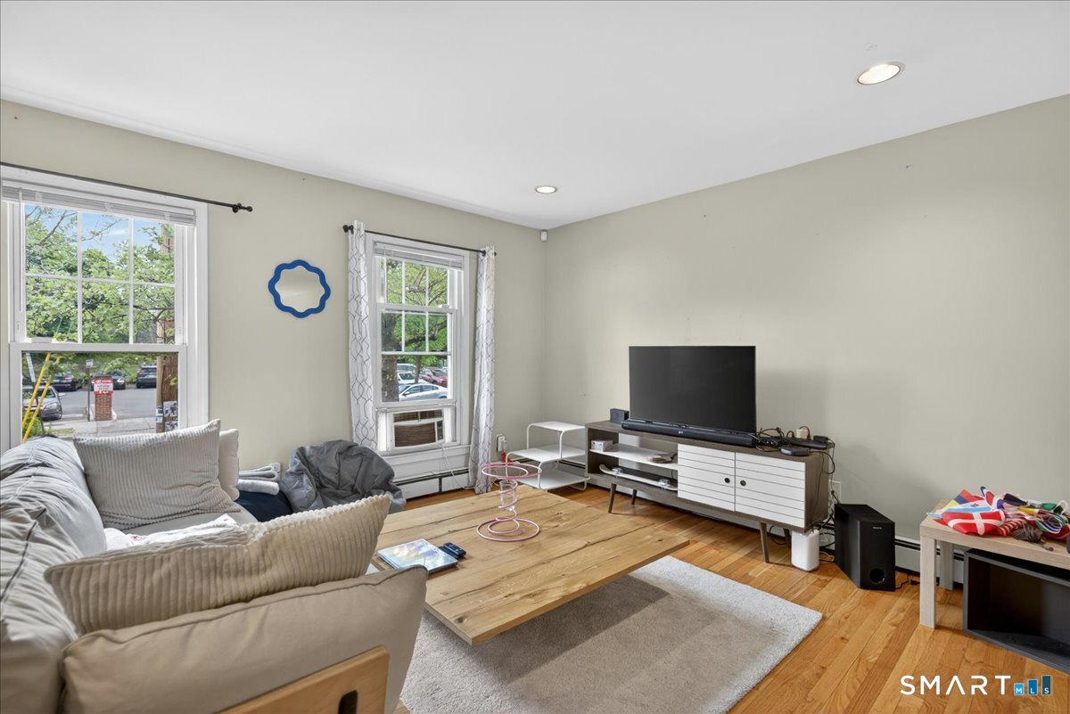 902 State Street New Haven CT 06511
